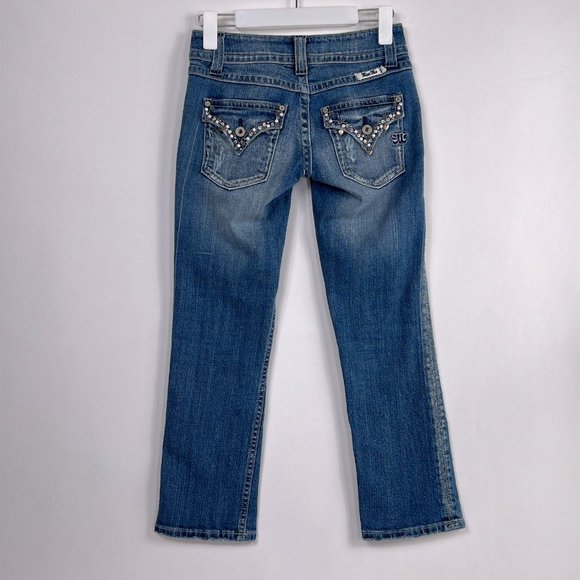 Miss Me Heart Charm Embellished Low Rise Blue Denim Cropped Capri Jeans Size 25 - Picture 3 of 12